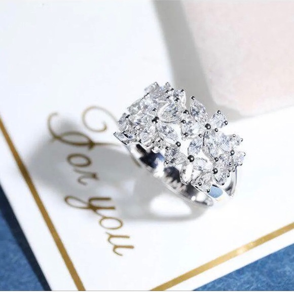 Crystal Flower Petal Ring S925 - Picture 6 of 12